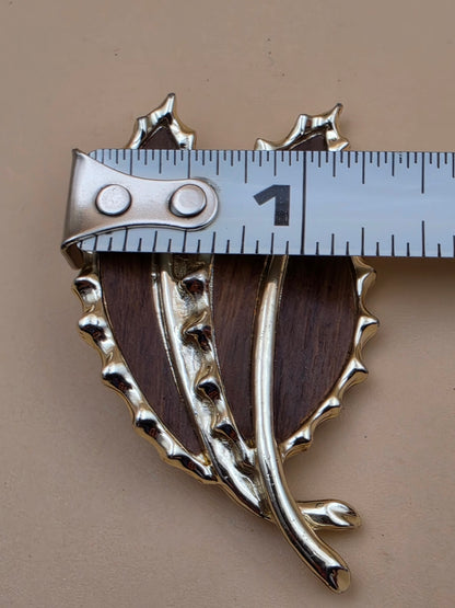 SARAH COVENTRY "Wooden Beauty" 1960's- 1970's Faux Wood Inlay/Silvertone Vintage 2.25" Leaf Brooch