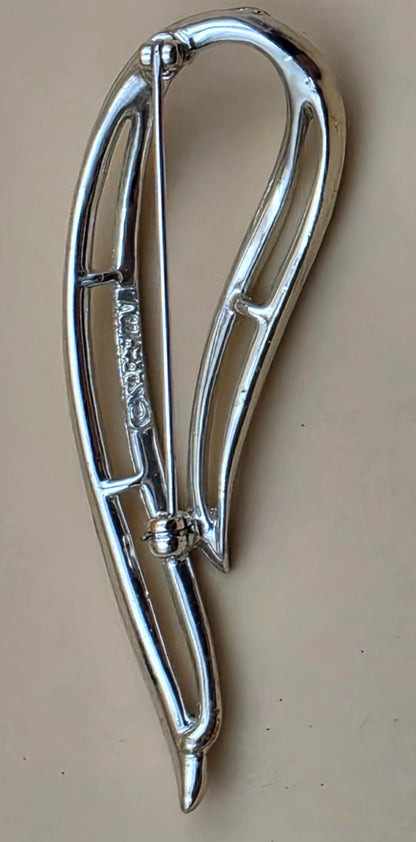 SARAH COVENTRY Vintage Silvertone/Textured Leaf Swoosh Brooch