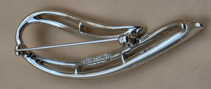 SARAH COVENTRY Vintage Silvertone/Textured Leaf Swoosh Brooch