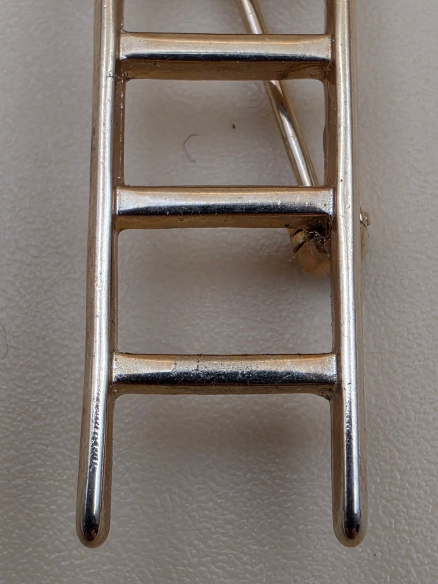 MARY KAY Goldtone "Ladder of Success" Vintage Brooch