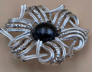 GERRYS Silvertone/Black Cabochon/Vintage Sunburst Design/Textured Ribbon Vintage Brooch