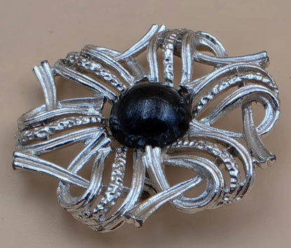 GERRYS Silvertone/Black Cabochon/Vintage Sunburst Design/Textured Ribbon Vintage Brooch