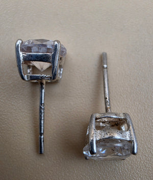 Sterling Silver/Zircon 7mm Stud Earrings