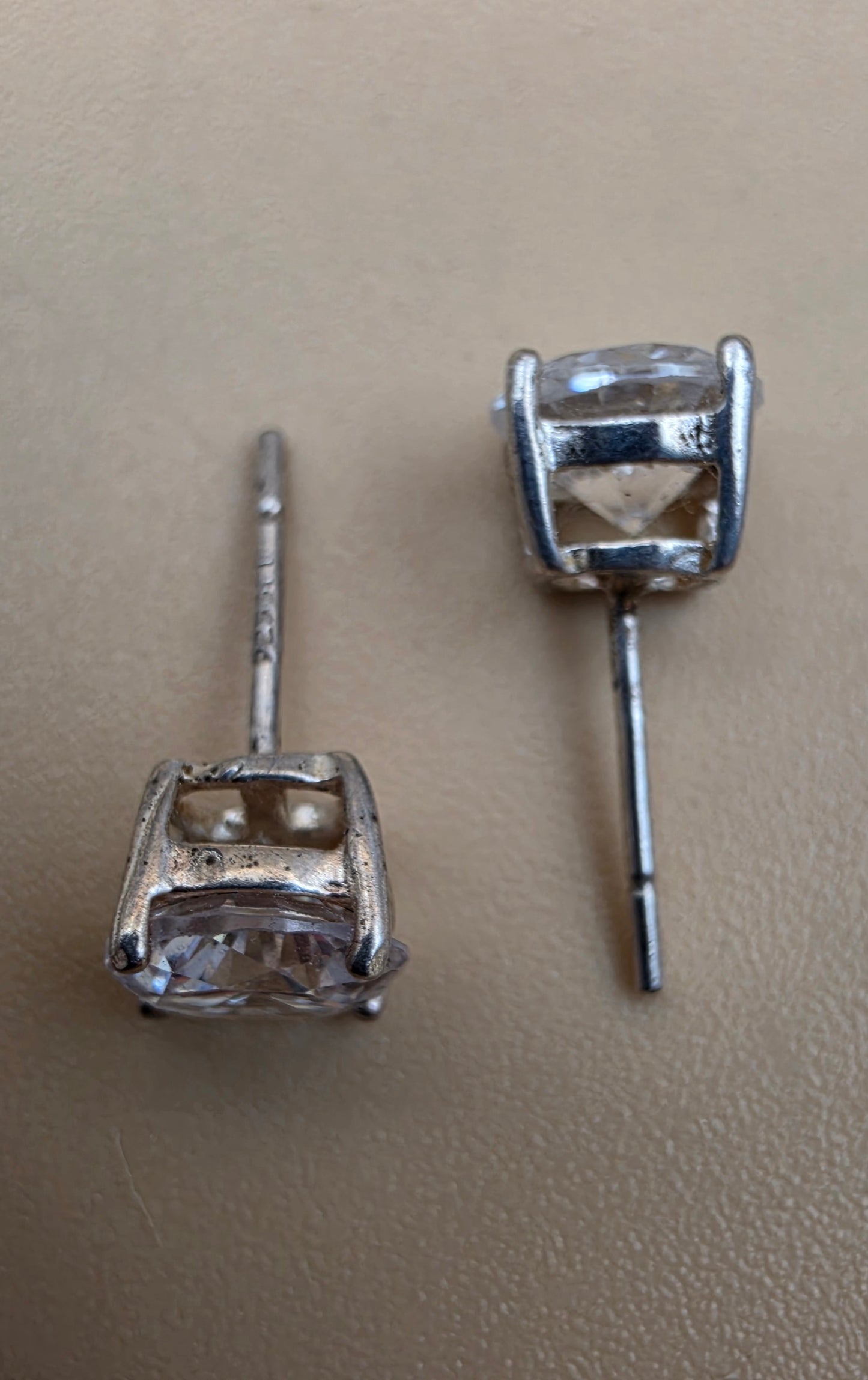 Sterling Silver/Zircon 7mm Stud Earrings