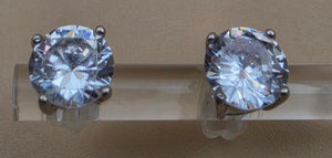 Sterling Silver/Zircon 7mm Stud Earrings