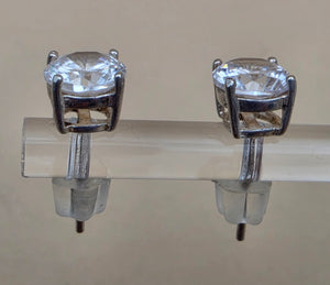Sterling Silver/Zircon 7mm Stud Earrings