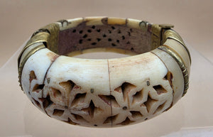 Hand Carved Antiqued White Buffalo/Brass Inlay Hinged 7" Cuff Bracelet