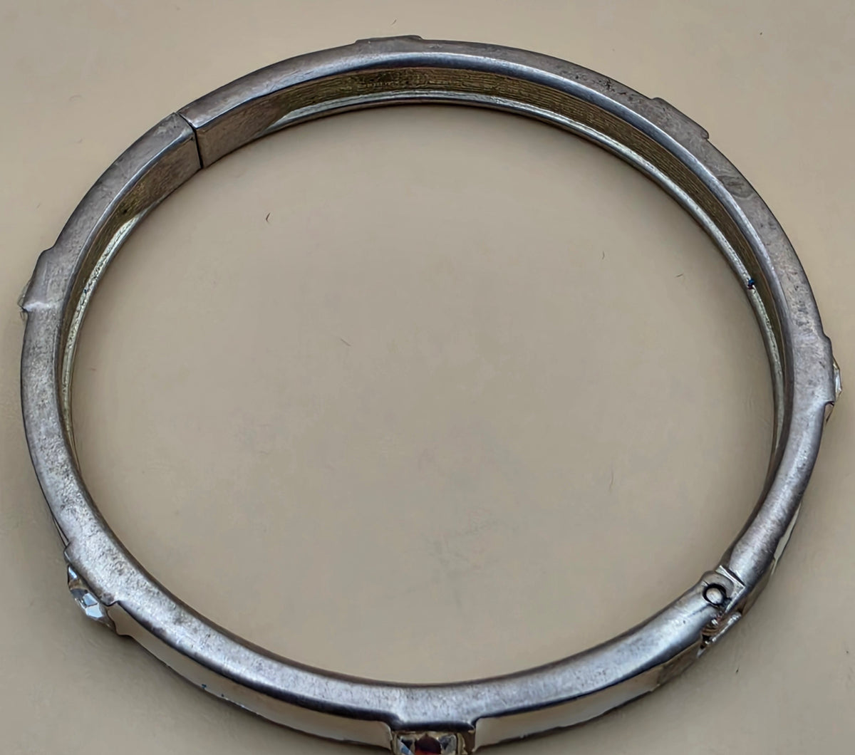 Cream Enamel/Silvertone/Glass Stone 7.5" Bangle Bracelet