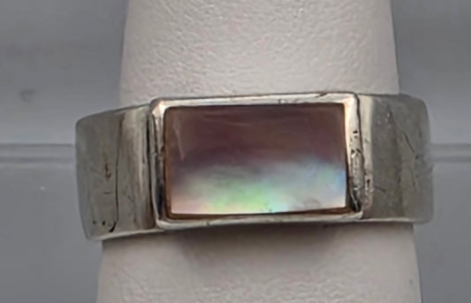 Mother of Pearl/Sterling Silver Ring Size 8.25