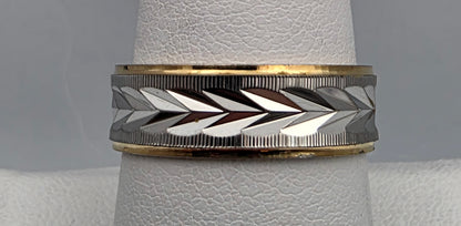 SETA CORPORATION Two Tone/Hand Carved/Gold/Silver Plated Band Ring Size 9