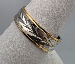 SETA CORPORATION Two Tone/Hand Carved/Gold/Silver Plated Band Ring Size 9