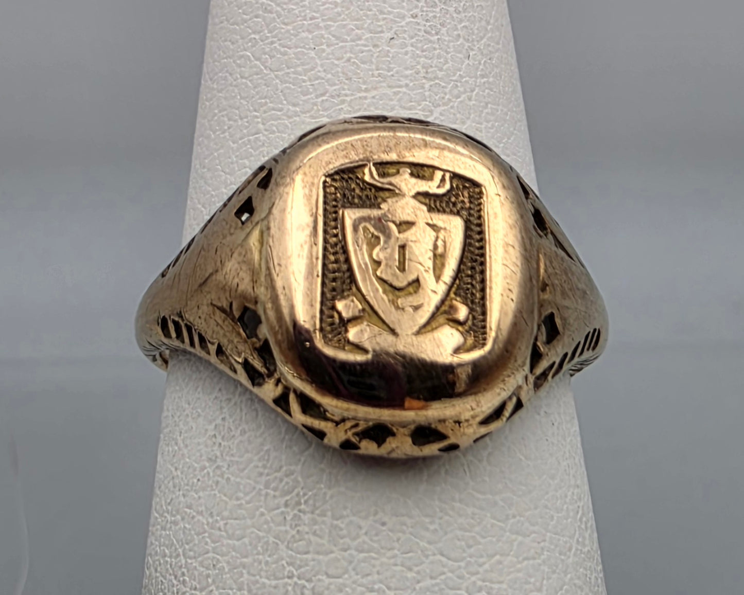14k Antique Signet Ring 2.8 grams