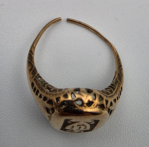 14k Antique Signet Ring 2.8 grams