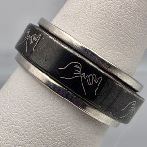 Black/Silvertone Engraved Spinner Ring Size 6.5