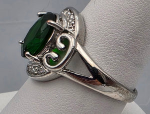 Silver Plated /Green Tourmaline Ring Size 9