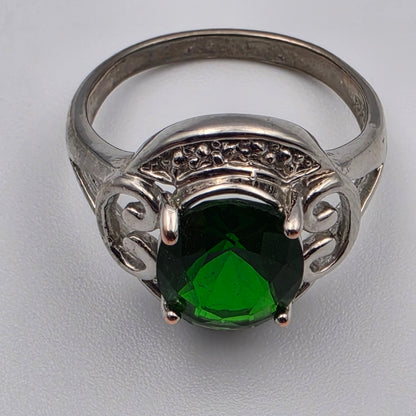 Silver Plated /Green Tourmaline Ring Size 9