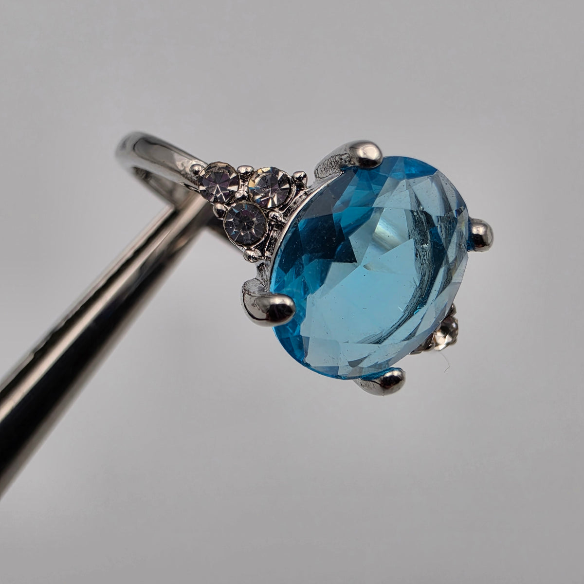 Silver Plated/Blue/Clear/Crystal Rhinestone Ring Size 8.75