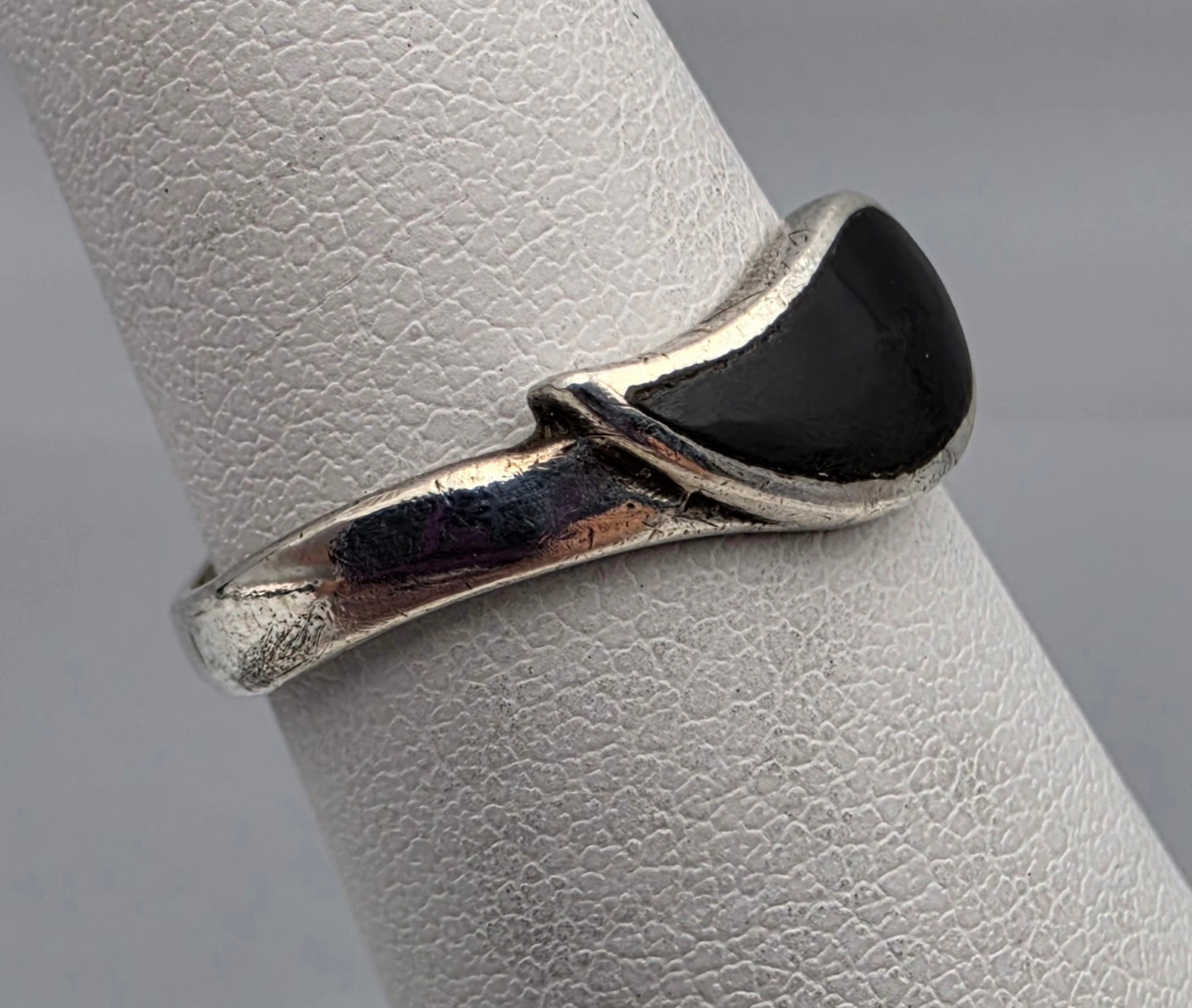 Sterling Silver/Inlaid Onyx Ring Size 5.5