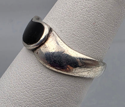 Sterling Silver/Inlaid Onyx Ring Size 5.5