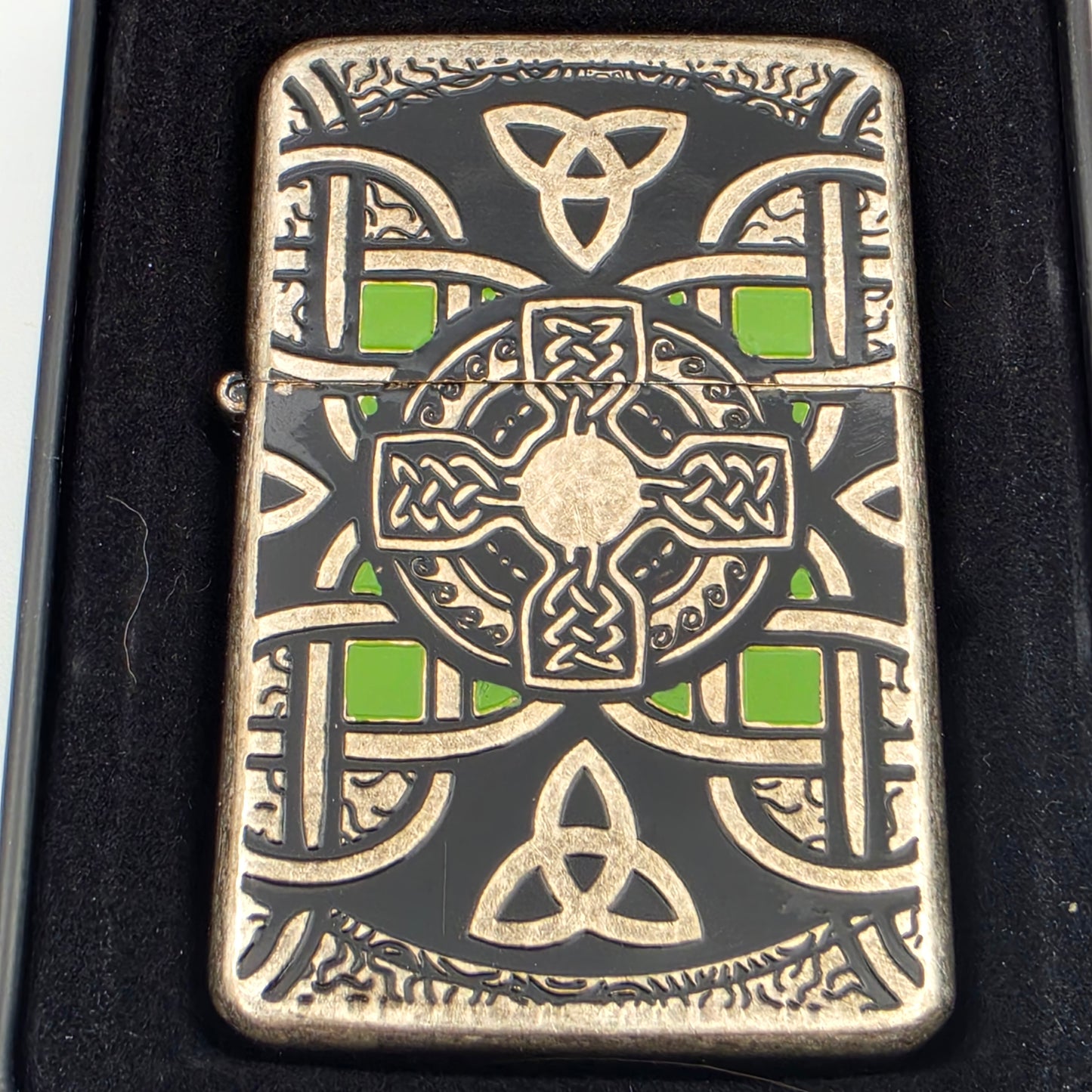 GET THE EDGE Celtic Windproof/Flip Top Lighter