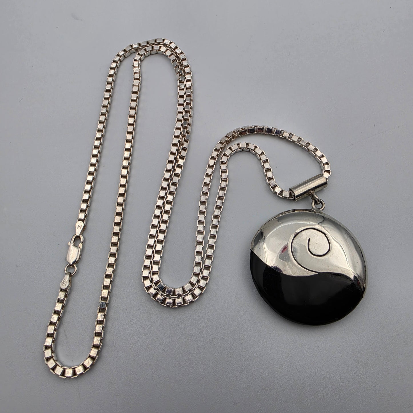 Modernist Milor Italy 1.5" Round Sterling Silver/Black Enamel Pendant and Sterling 30" Box Link(Venetian)  Chain