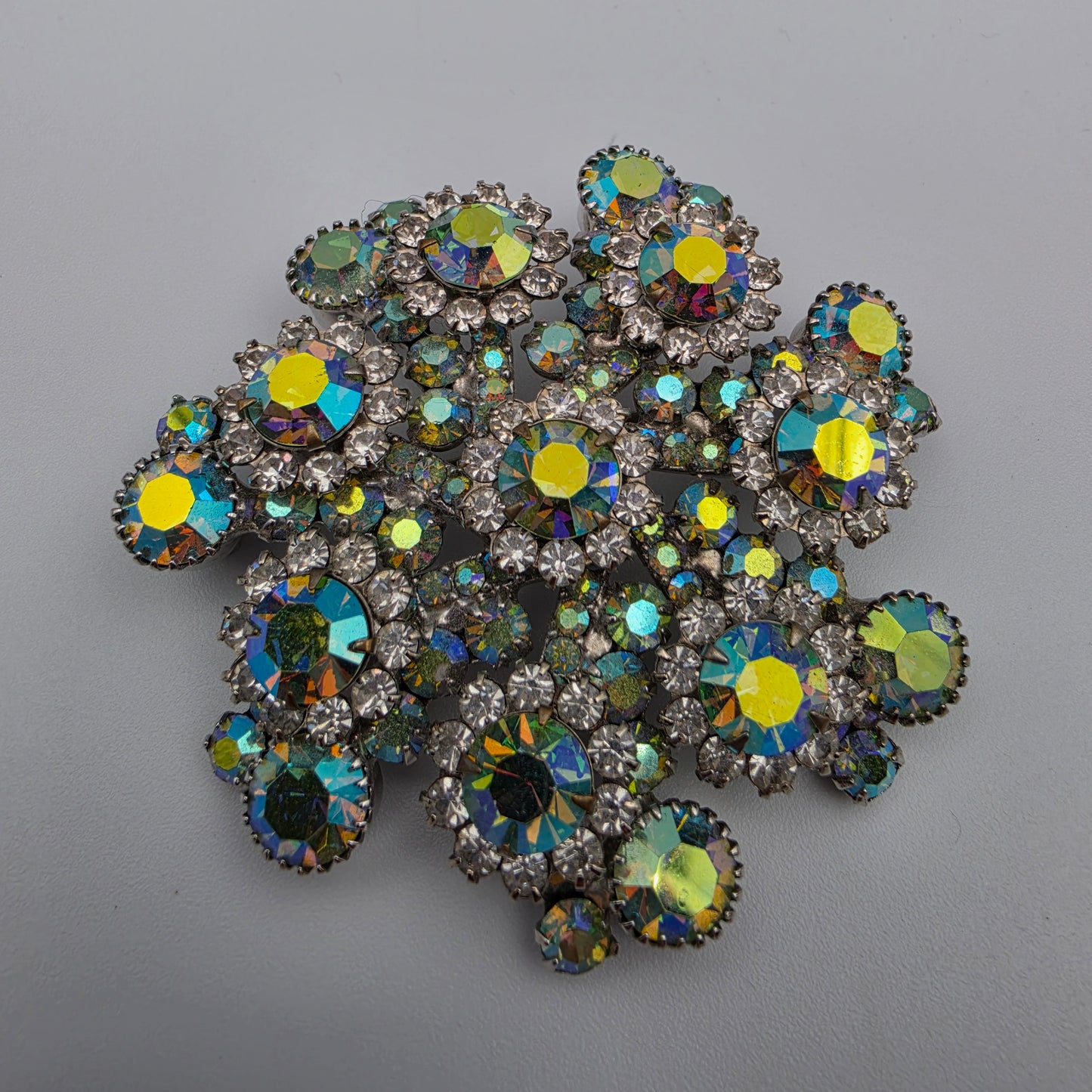 JULIANA By Delizza & Elster #1422 Verified Aurora Borealis 2.5" Vintage Brooch