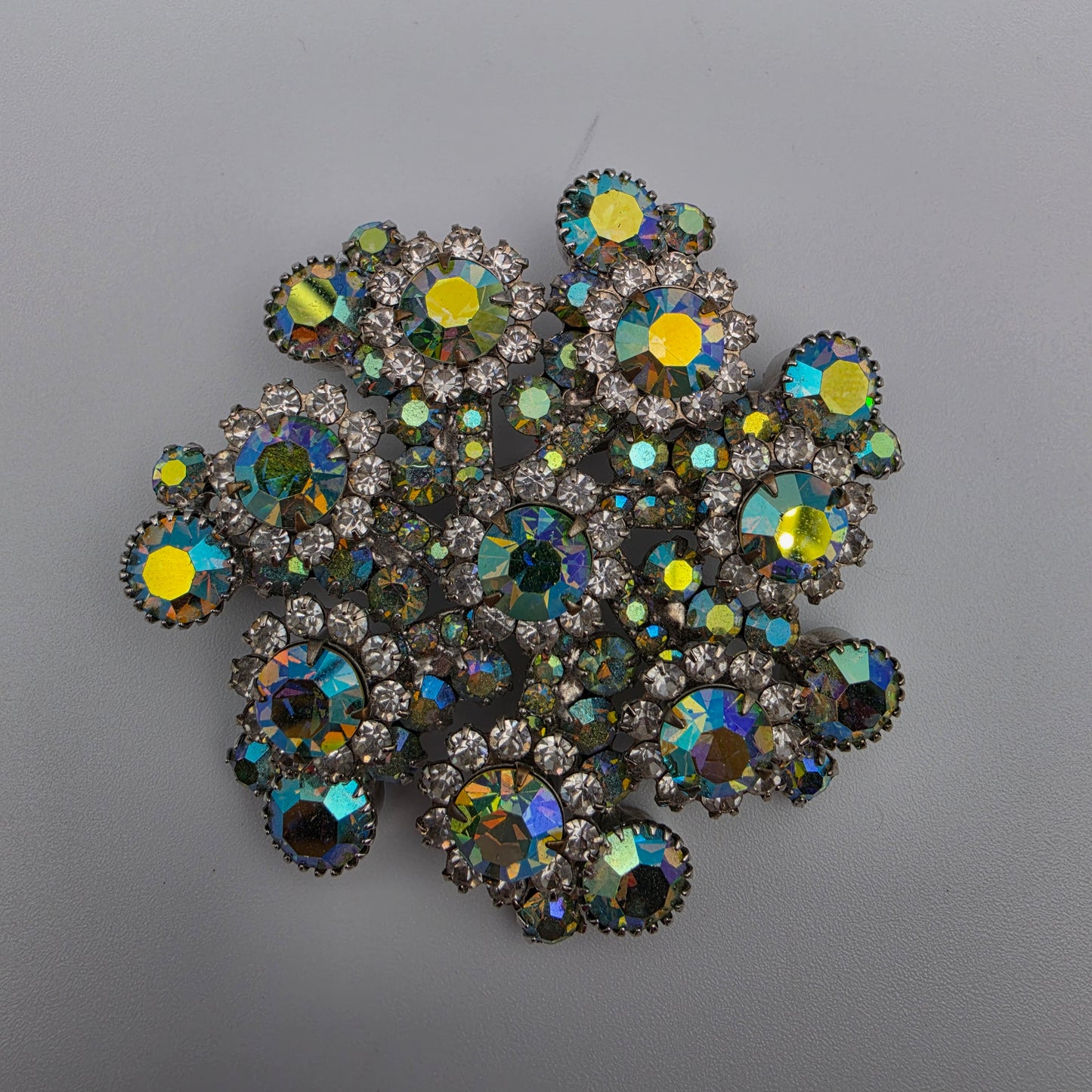 JULIANA By Delizza & Elster #1422 Verified Aurora Borealis 2.5" Vintage Brooch