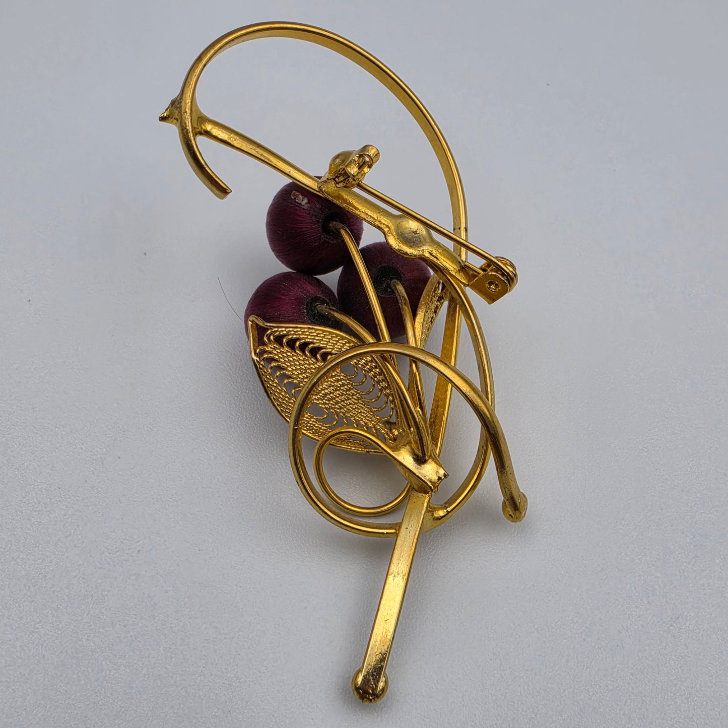 1950's Vintage Red Silk Wrapped Bead/Clear Rhinestone/Gold Tone Vintage 2.75" Floral Brooch