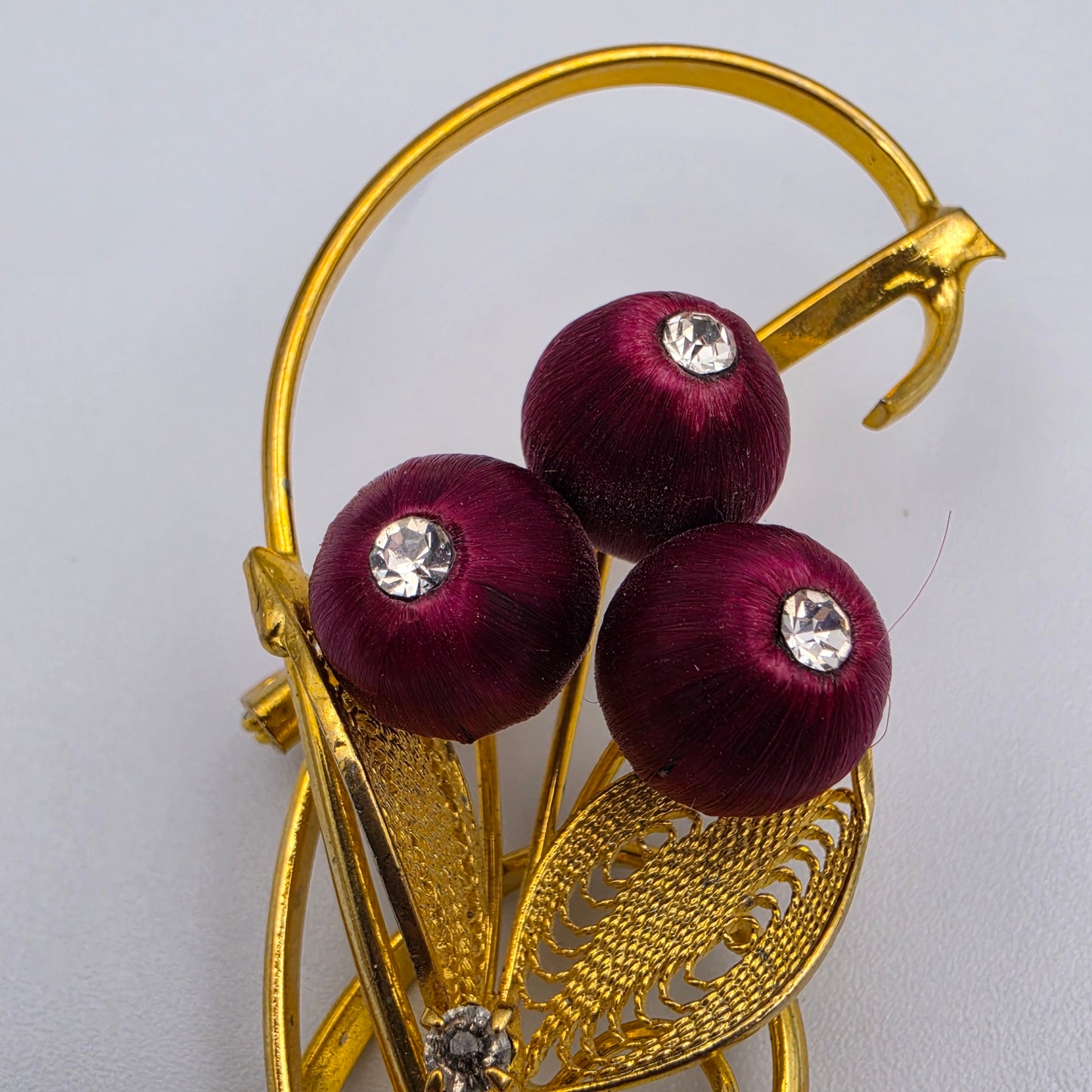 1950's Vintage Red Silk Wrapped Bead/Clear Rhinestone/Gold Tone Vintage 2.75" Floral Brooch