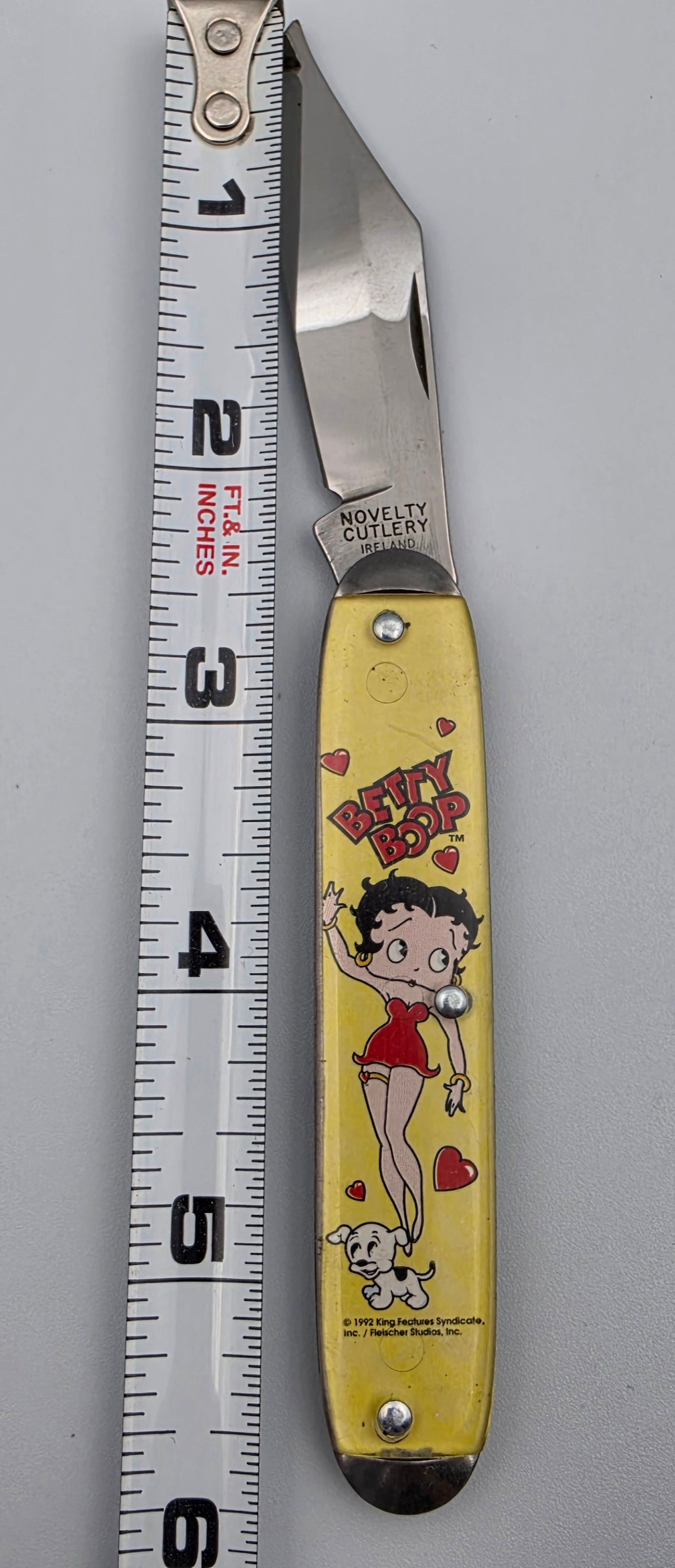 NOVELTY CUTLERY IRELAND BETTY BOOP Yellow Vintage 1992 Pocket Knife