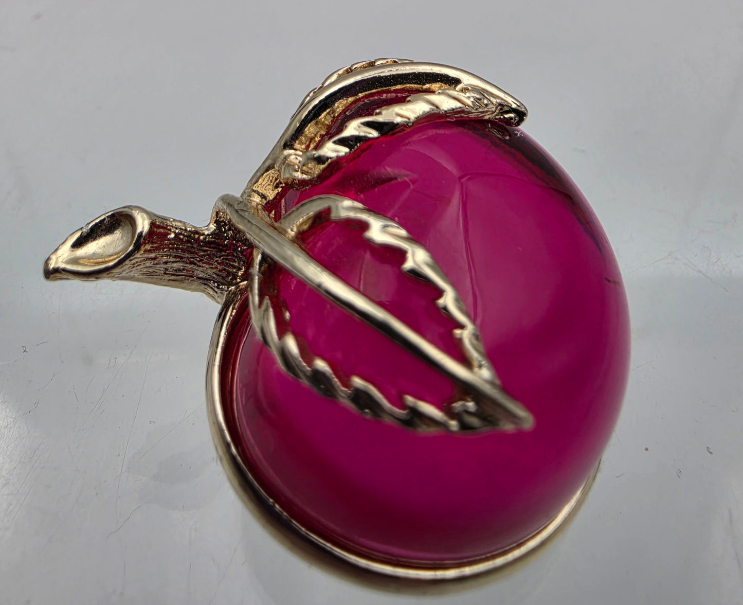 SARAH COVENTRY Vintage Gold Tone/Pink Jelly Belly Apple 1.5" Brooch