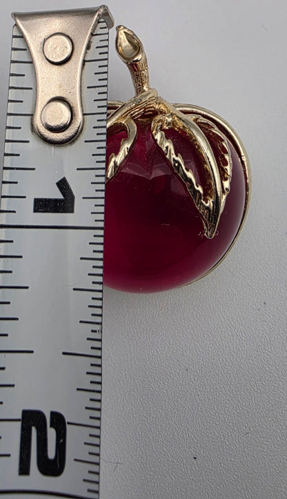 SARAH COVENTRY Vintage Gold Tone/Pink Jelly Belly Apple 1.5" Brooch