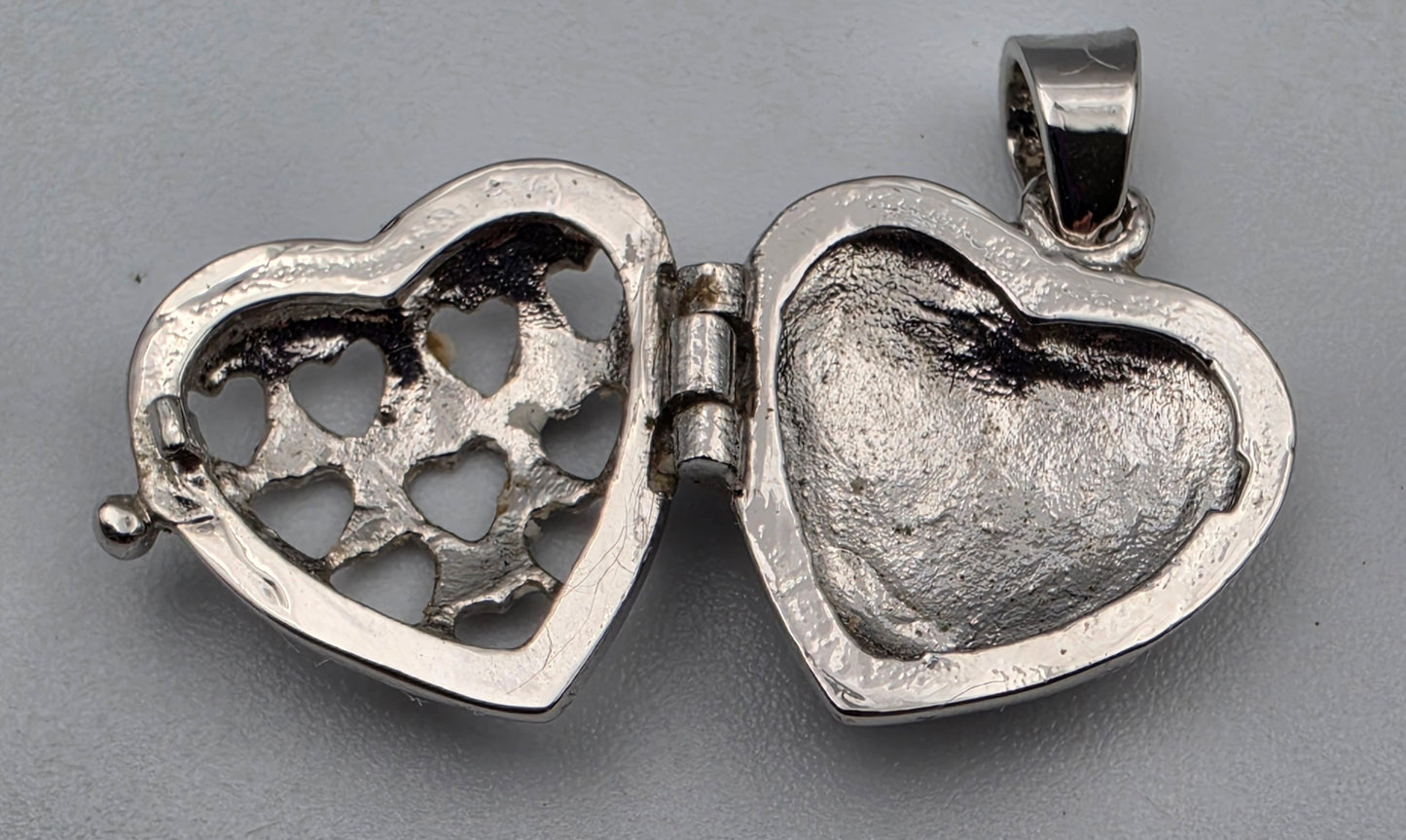 18KGF Heart Shaped/Heart Cutout Locket Pendant
