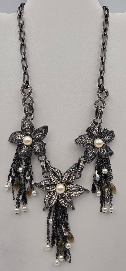WHITE HOUSE BLACK MARKET Faux Pearl/Clear Rhinestone Floral 20" Statement Necklace