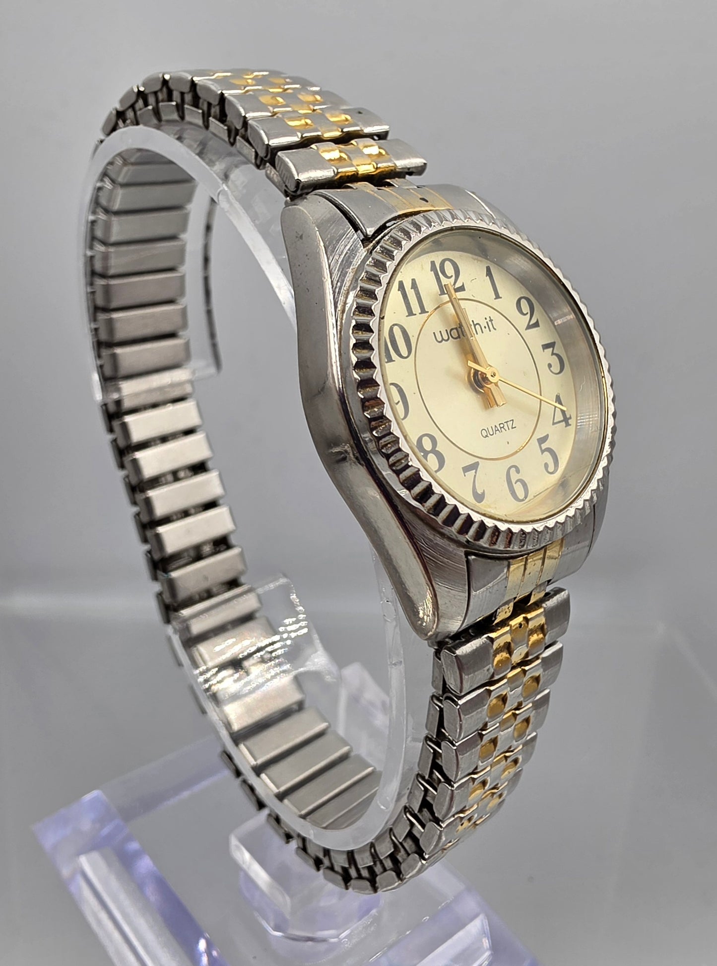 WATCH IT Model# MLN3013 Stainless Steel Expansion Band Vintage Watch