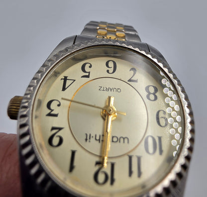 WATCH IT Model# MLN3013 Stainless Steel Expansion Band Vintage Watch