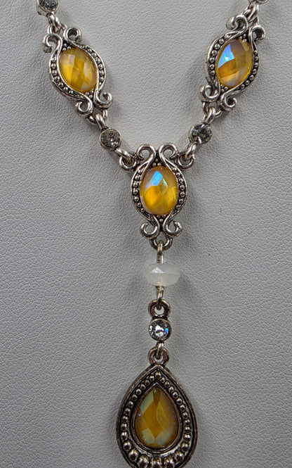 AVON 16"-19" Adjustable Yellow/Clear Iridescent Necklace