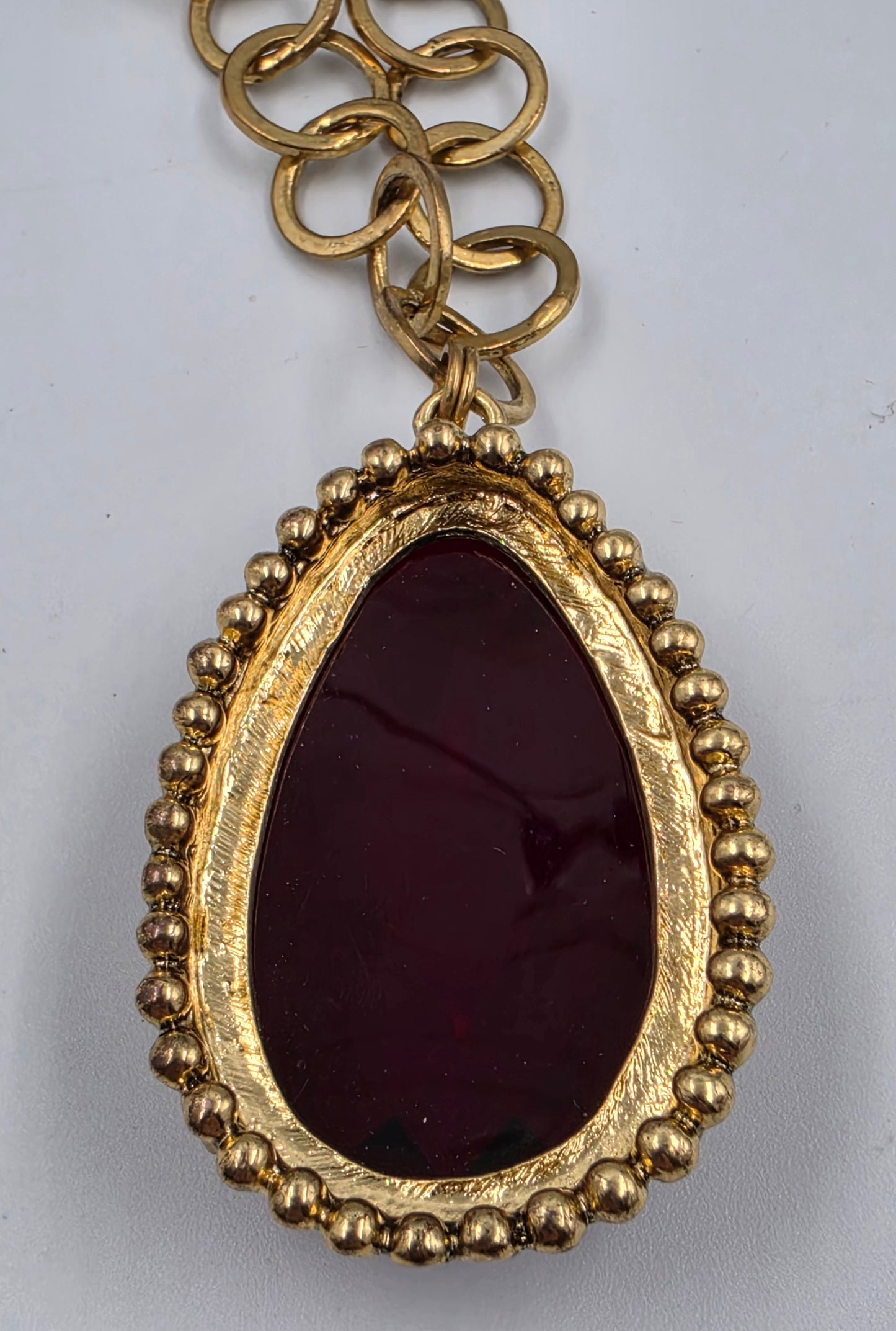 30" Red Faceted Acrylic Stone/Gold Tone Circular Link Chain Necklace
