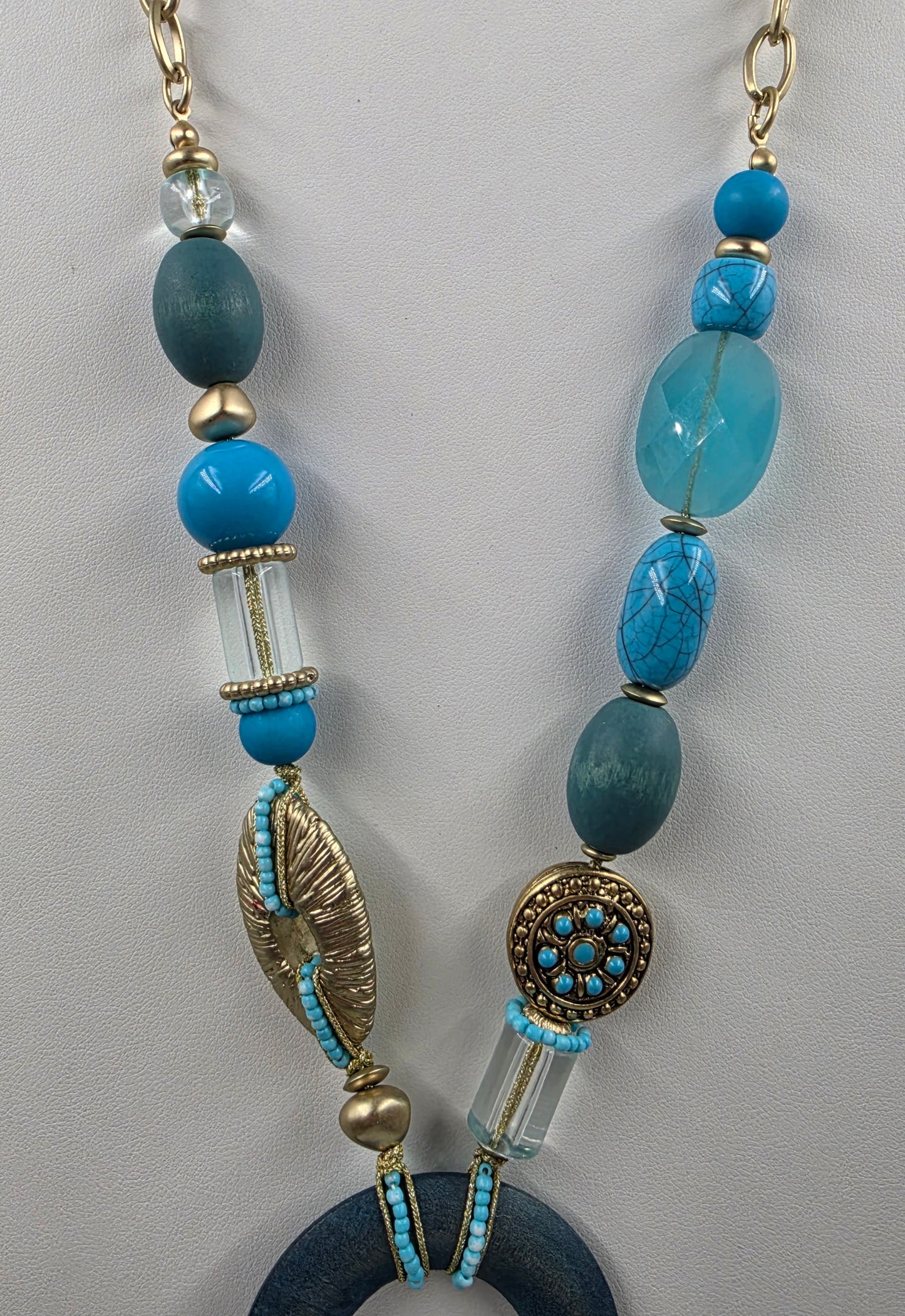 CHICOS 19"-23" Adjustable Iridescent Blue Stone/Glass/Acrylic Beaded Necklace