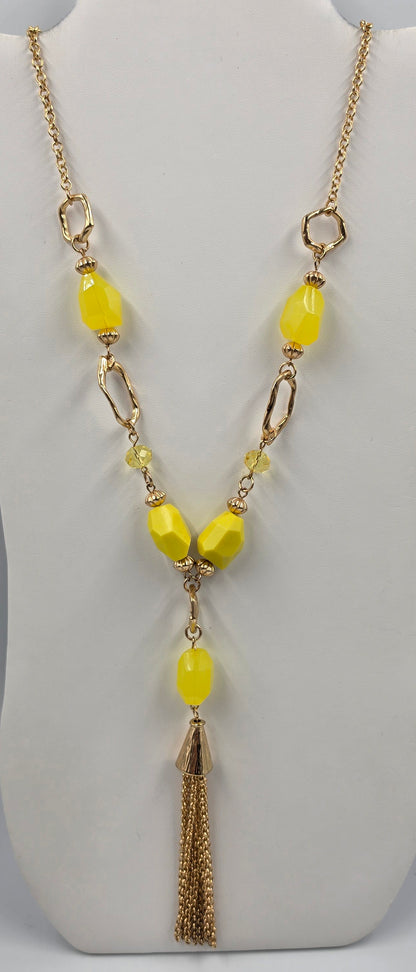 26" Yellow Acrylic  abead/ Gold Tone Tassel Pendant Necklace