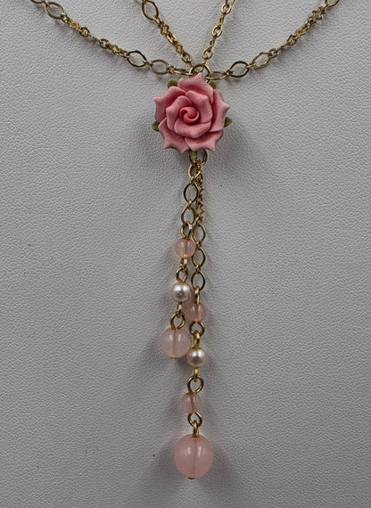 RUE DU BAG 15.5"-17.5" Adjustable Acrylic Pink Rose/ Beaded Necklace