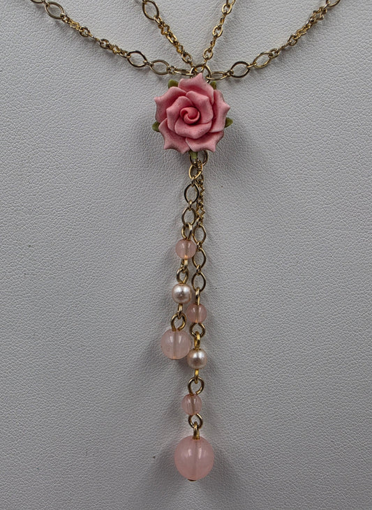 RUE DU BAG 15.5"-17.5" Adjustable Acrylic Pink Rose/ Beaded Necklace