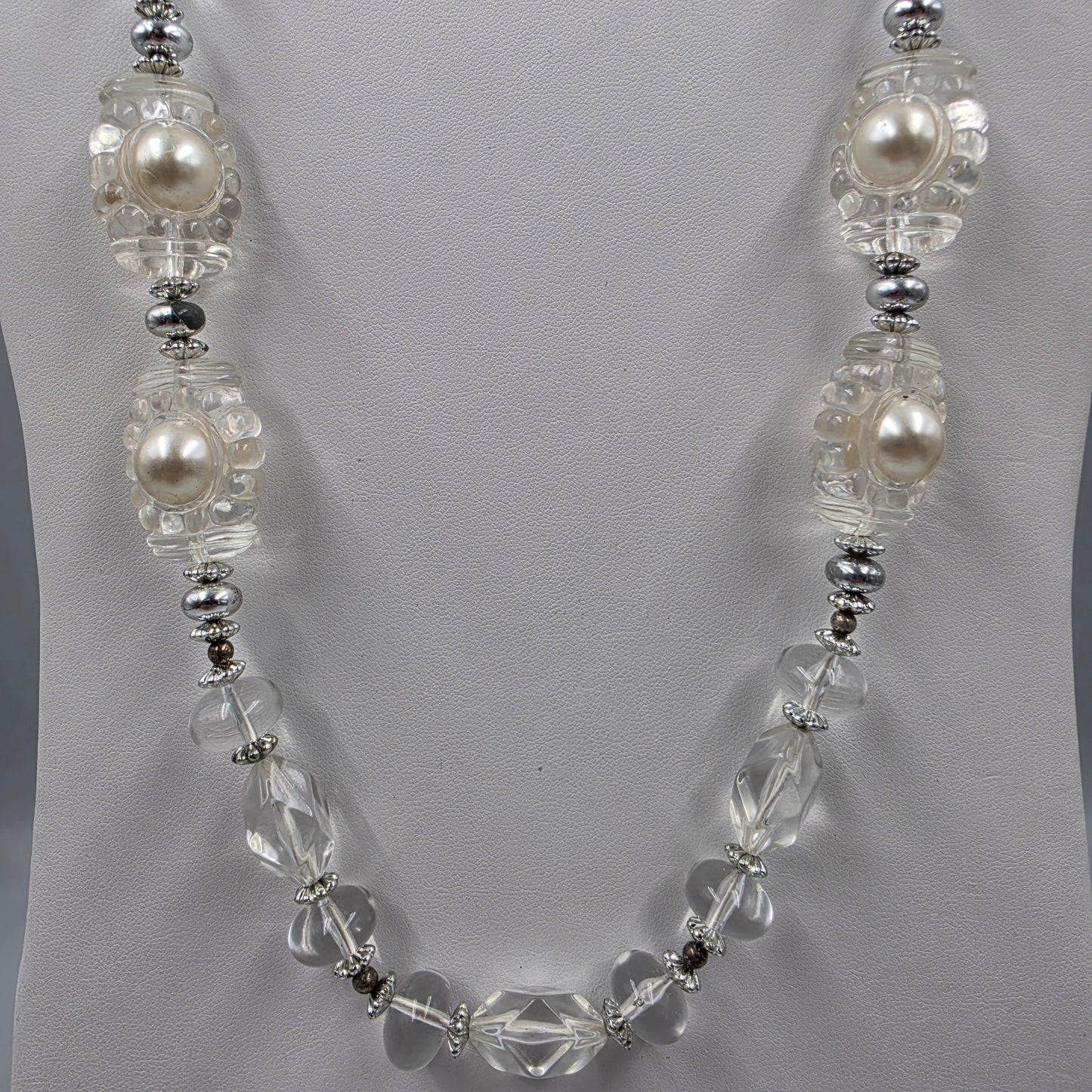 25" Clear Lucite Bead/Faux Pearl/Silver Necklace