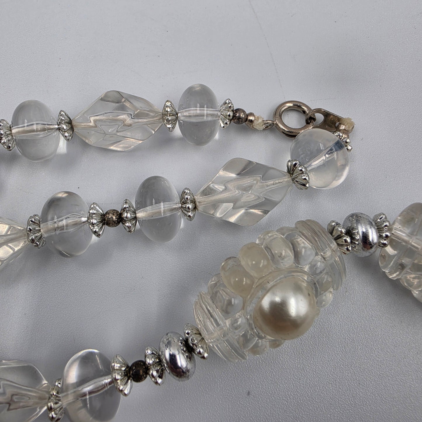 25" Clear Lucite Bead/Faux Pearl/Silver Necklace