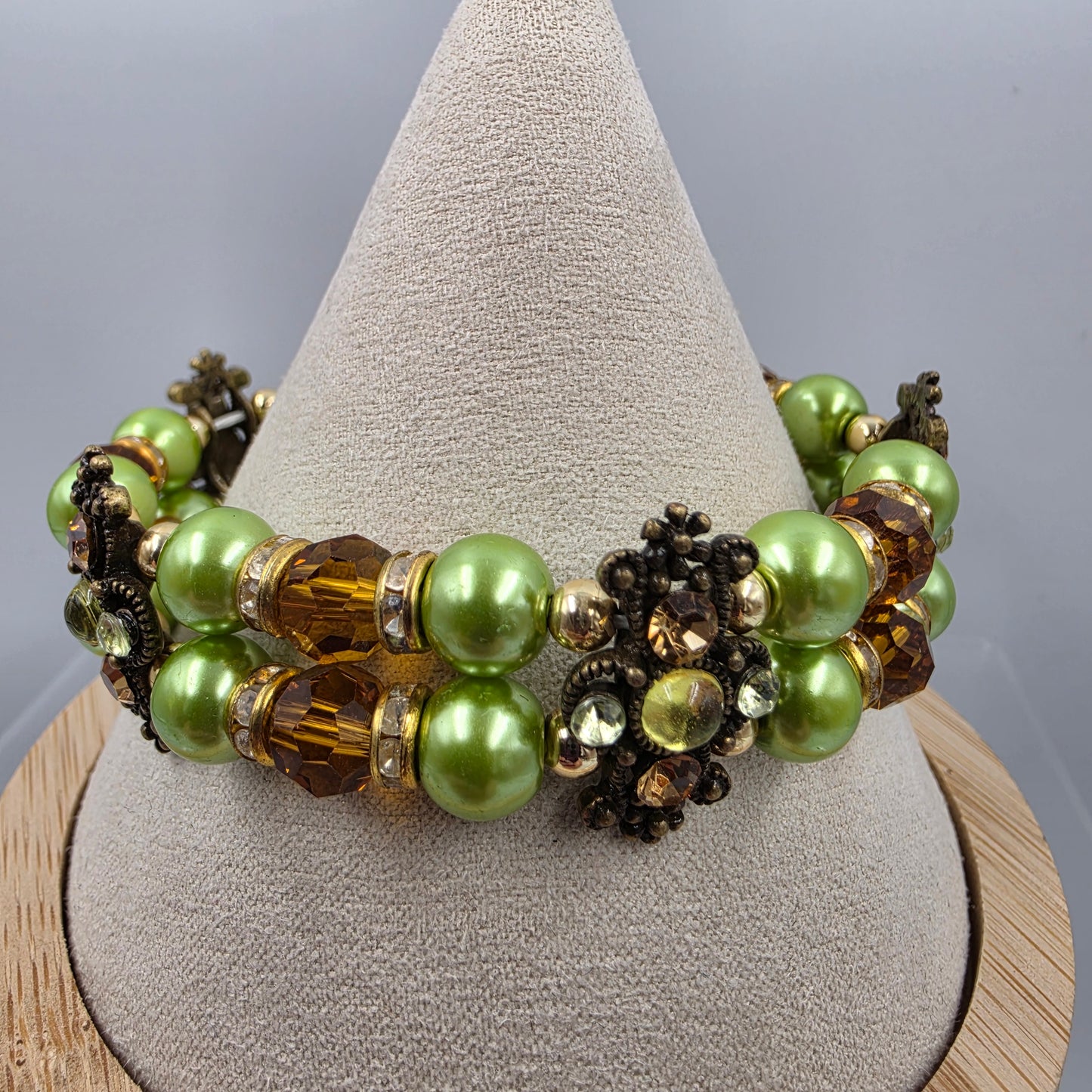 8" Green/Clear/Amber Glass Beaded Bracelet