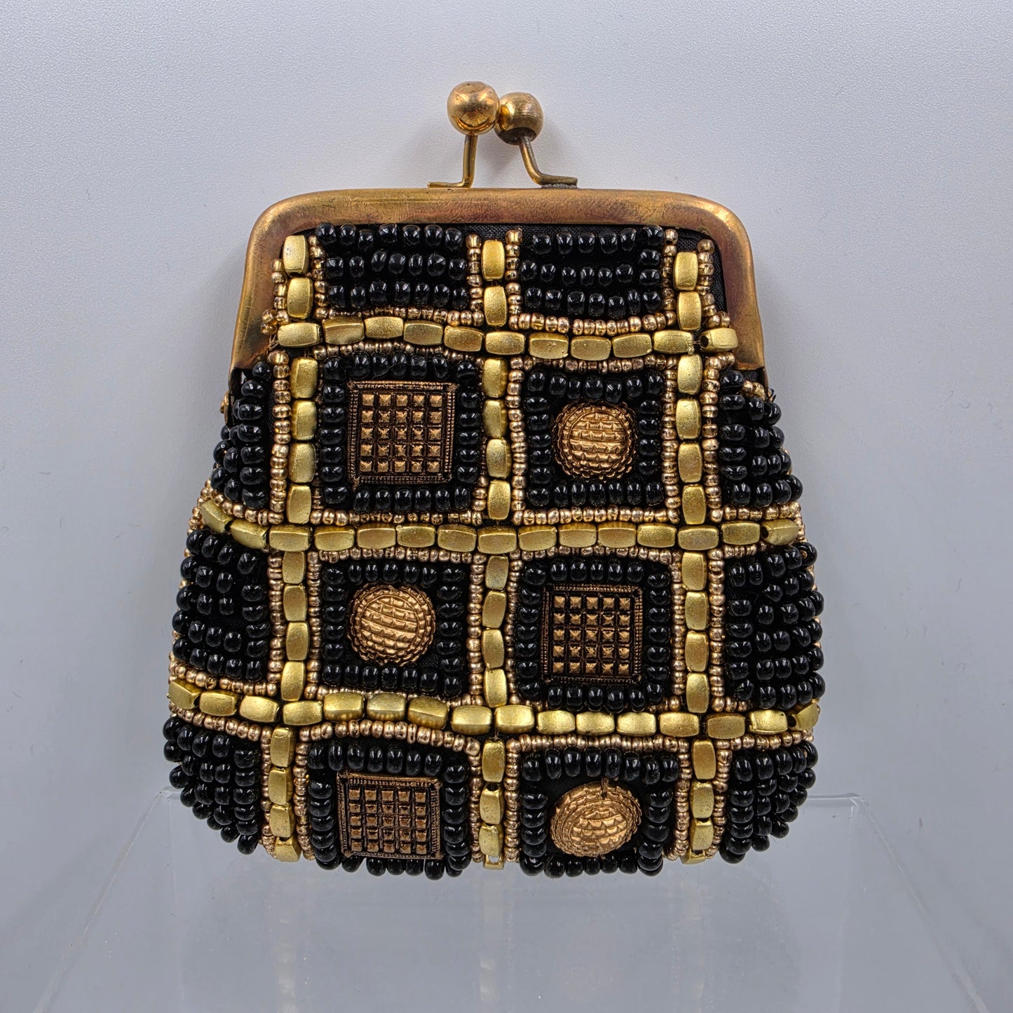 BOUGAINVILLEA  Vintage Black/Gold Beaded Coin Purse With Extra Beads