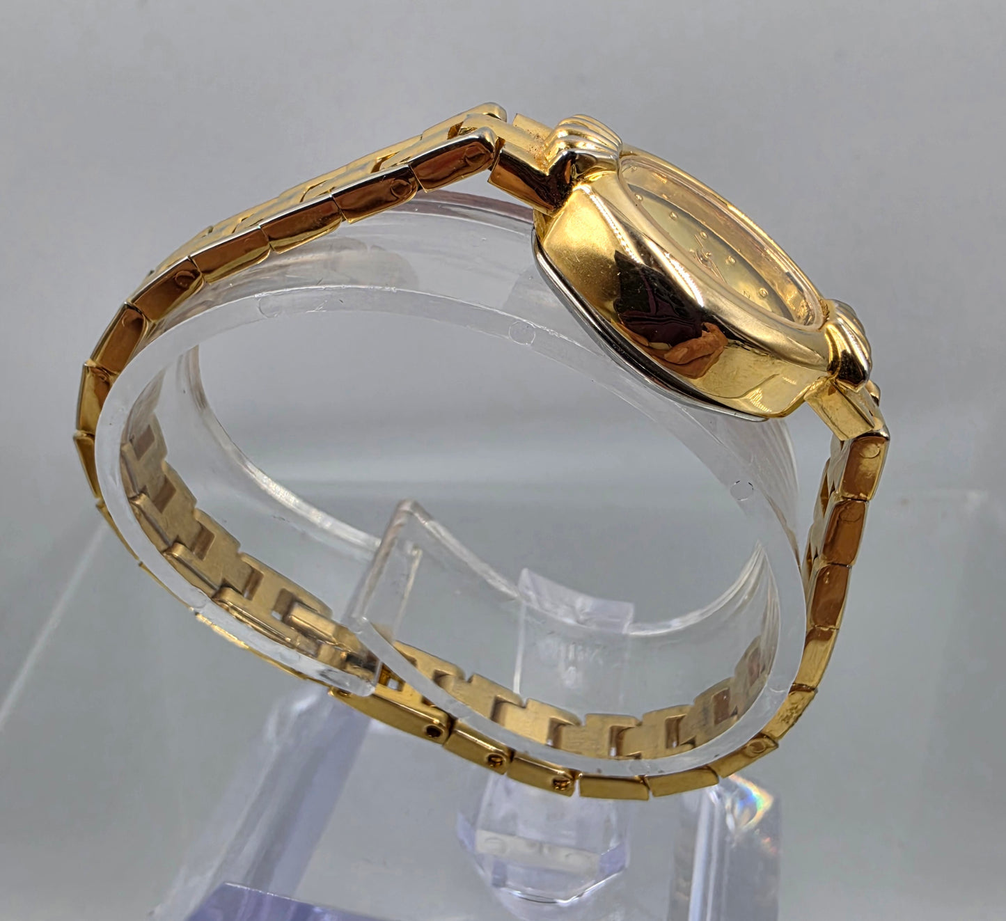 SARAH COVENTRY 1980's-90's Gold Tone Quartz Analog Vintage 6.25" Watch