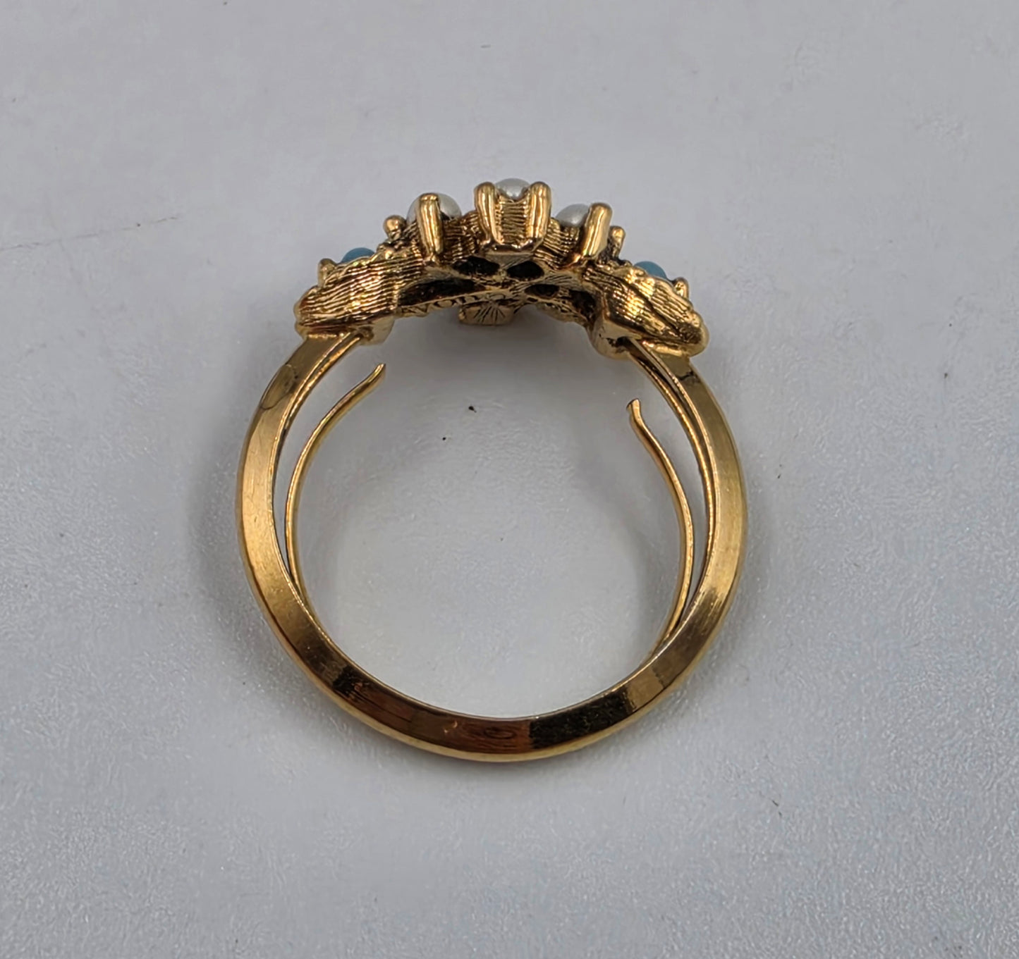 AVON Gold Tone/ Faux Turquoise/Pearl Adjustable Ring Size 5-7
