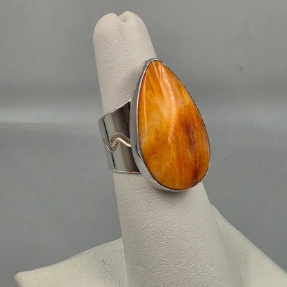 Desert Rose Trading Spiny Oyster/Sterling Silver Ring Size 6
