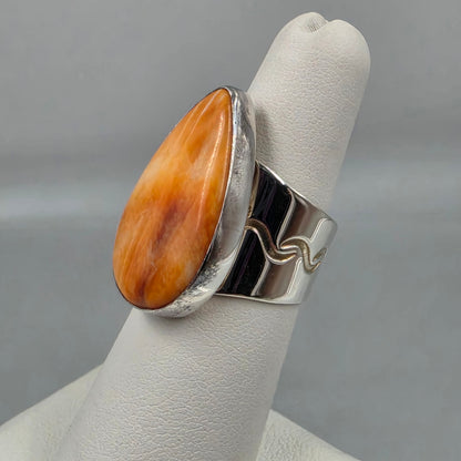 Desert Rose Trading Spiny Oyster/Sterling Silver Ring Size 6